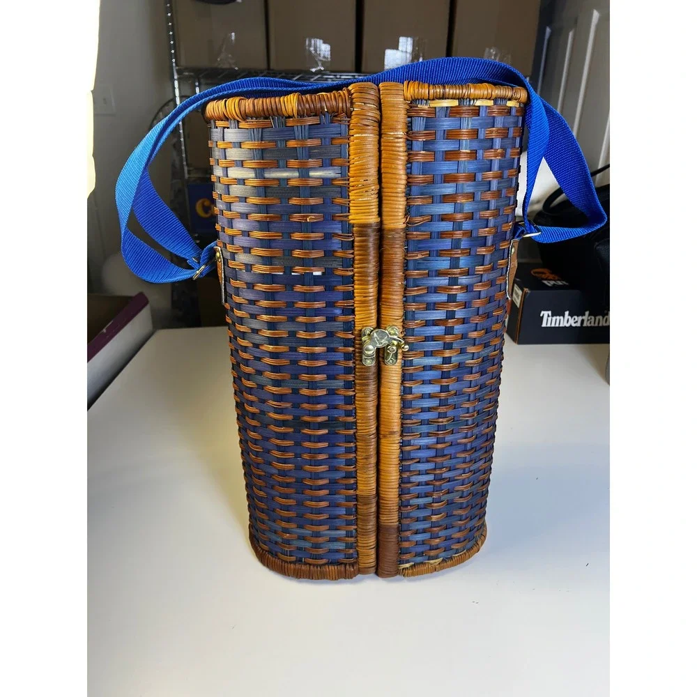 Vintage Grey Goose Vodka Woven‎ Basket Carrier Blue Tan Handle Lock